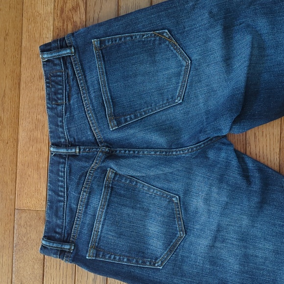 Banana Republic Blue Jeans 31" x 32" (Very Good Condition. Well faded.) - Picture 4 of 8